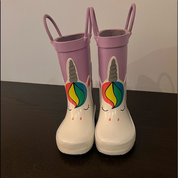 Cat & Jack toddler unicorn rain/snow boots - Picture 2 of 6
